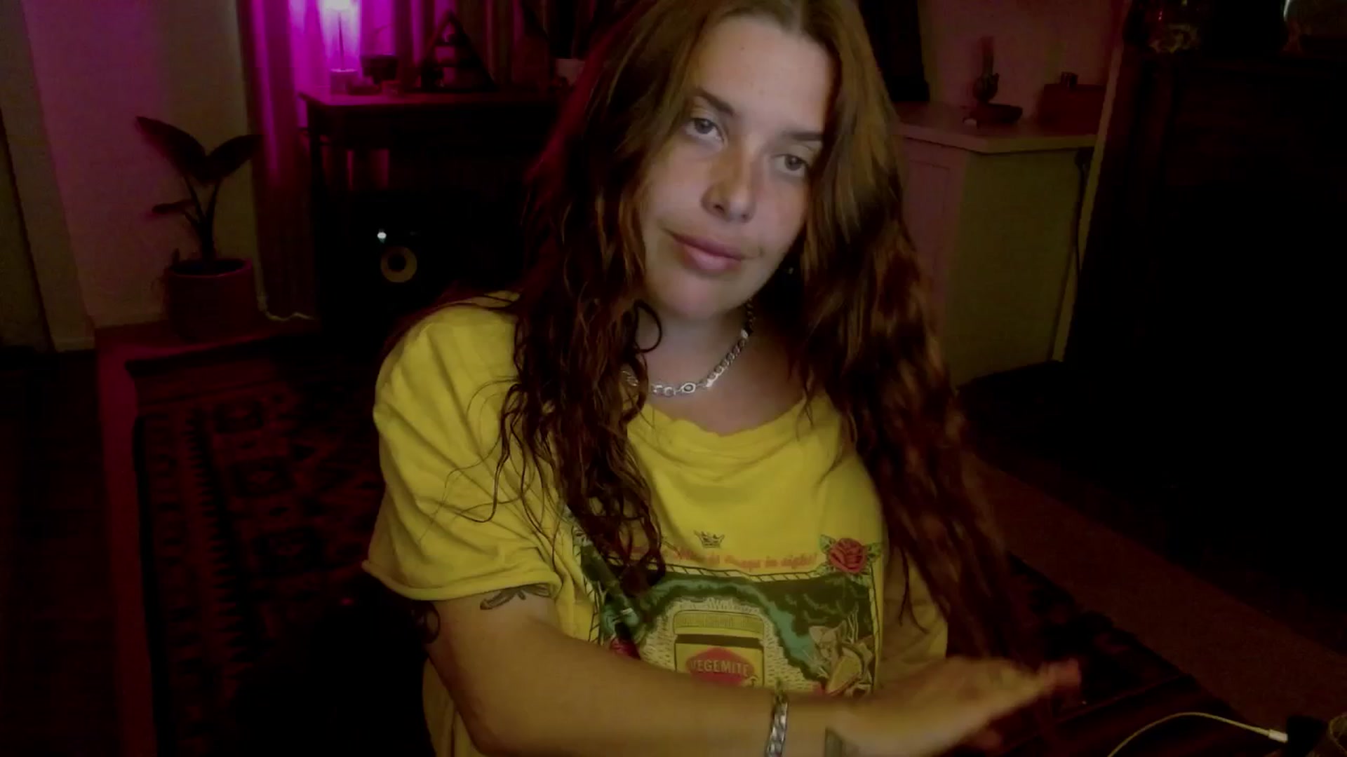 Gallery image thumbnail from HoneyTits_'s myfreecams stream on, 12/05/2025, 08:24 image 15 of 20