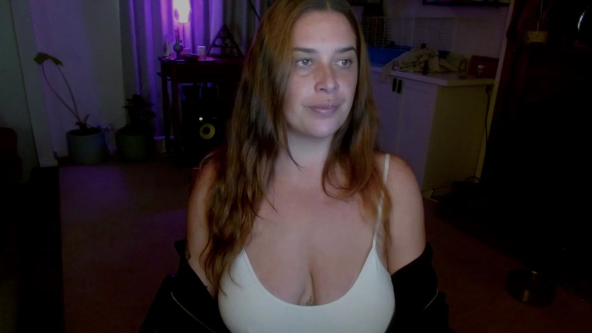 Gallery image thumbnail from HoneyTits_'s myfreecams stream on, 03/16/2026, 06:14 image 4 of 20