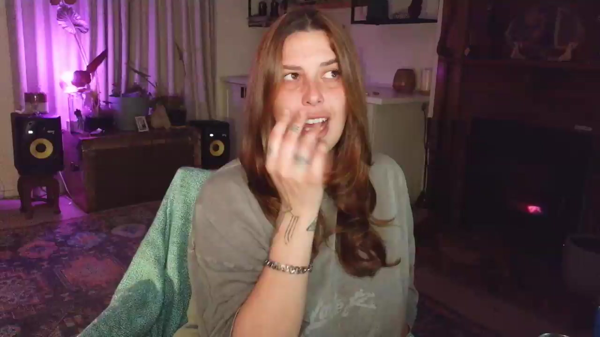 Gallery image thumbnail from HoneyTits_'s myfreecams stream on, 07/03/2026, 10:44 image 9 of 20