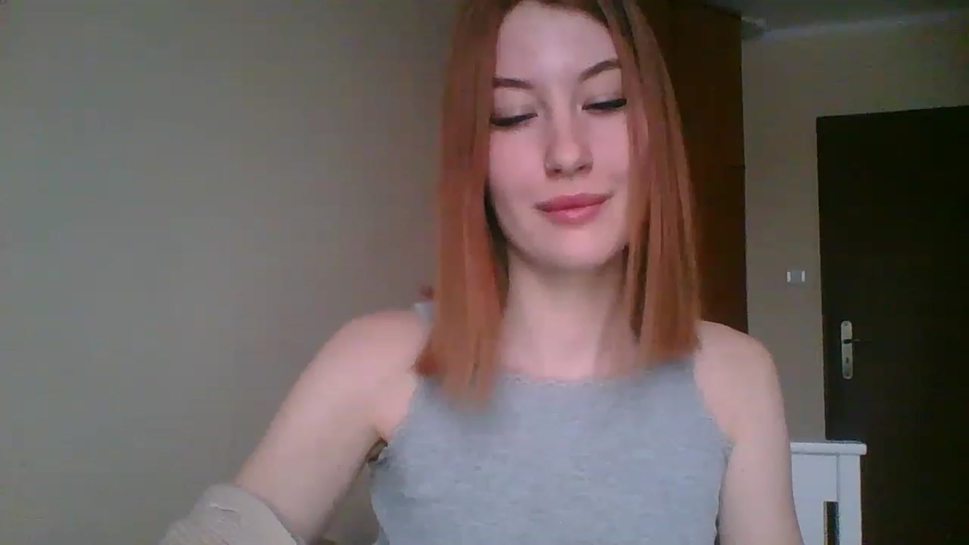 Gallery image thumbnail from HoneyVi's myfreecams stream on, 12/03/2022, 13:06 image 16 of 20