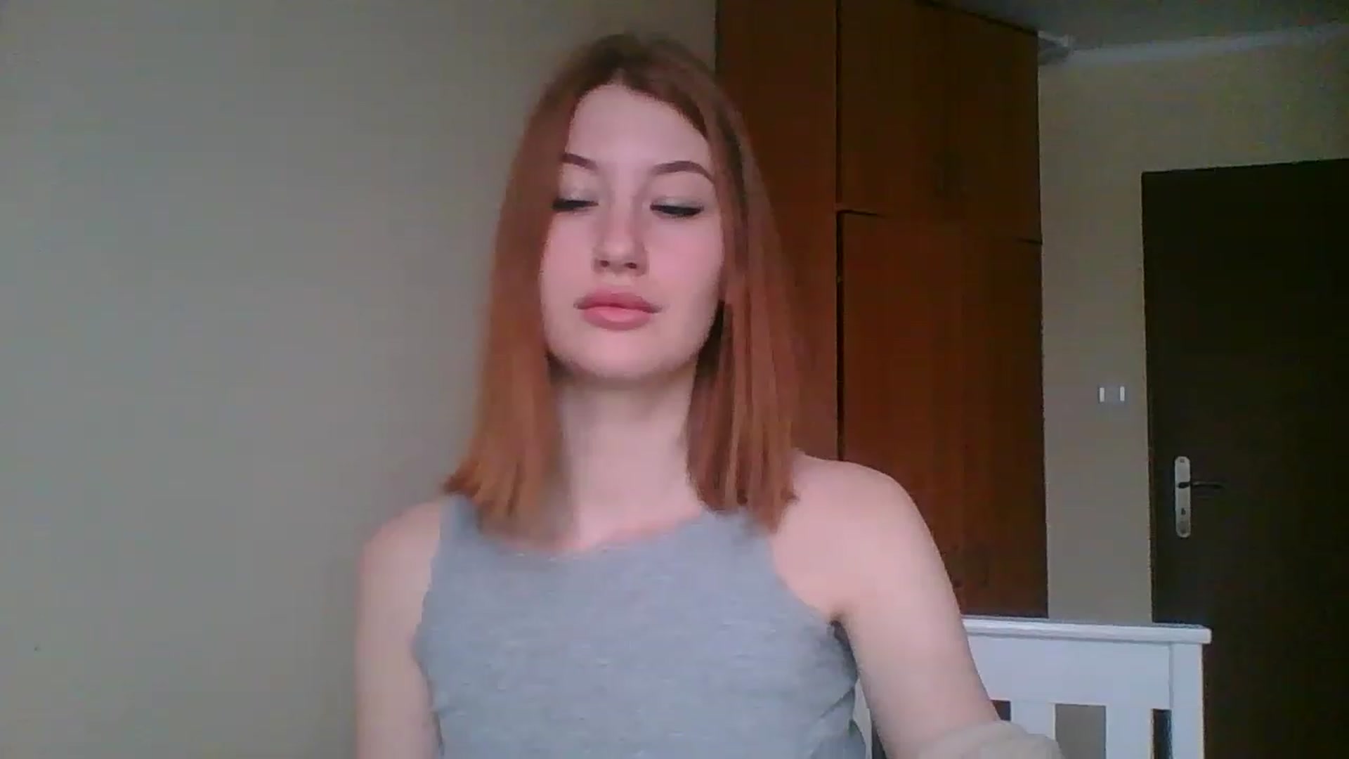 Gallery image thumbnail from HoneyVi's myfreecams stream on, 12/03/2022, 13:06 image 8 of 20