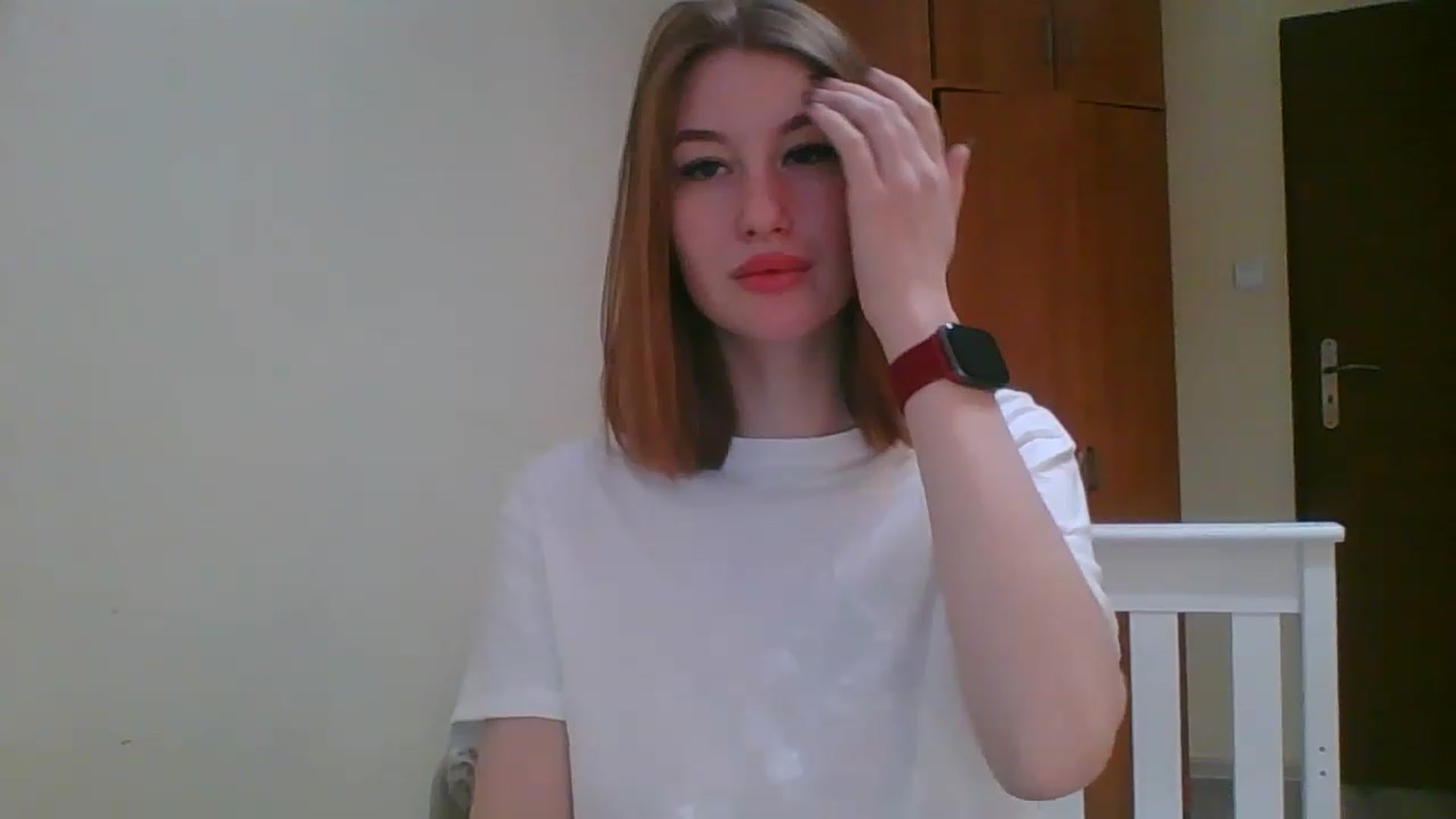Gallery image thumbnail from HoneyVi's myfreecams stream on, 12/04/2022, 13:43 image 14 of 20
