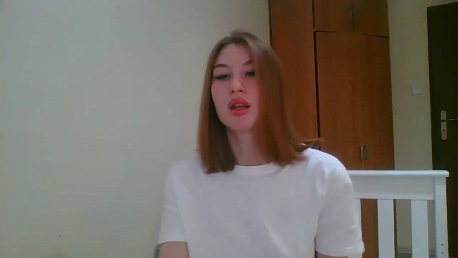 Gallery image thumbnail from HoneyVi's myfreecams stream on, 12/04/2022, 13:43 image 20 of 20