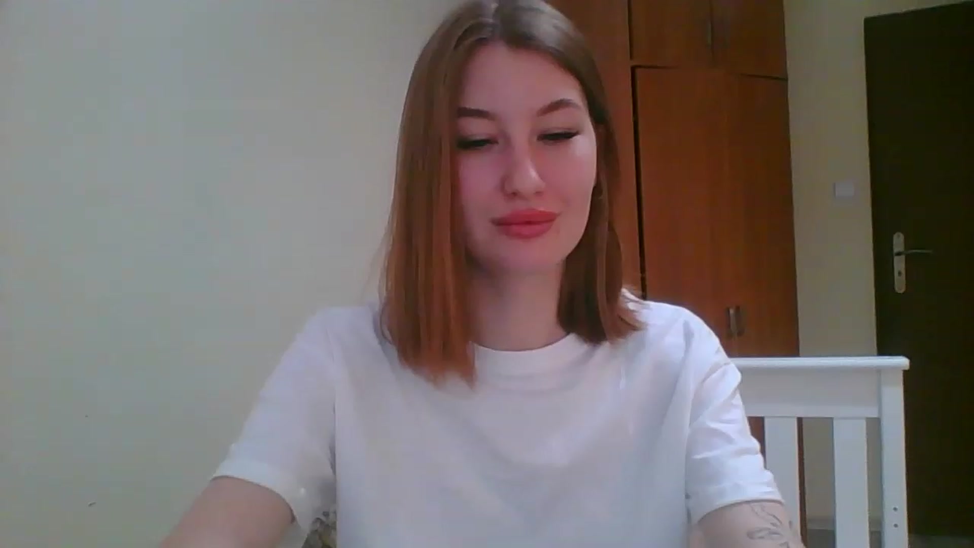 Gallery image thumbnail from HoneyVi's myfreecams stream on, 12/04/2022, 13:43 image 19 of 20