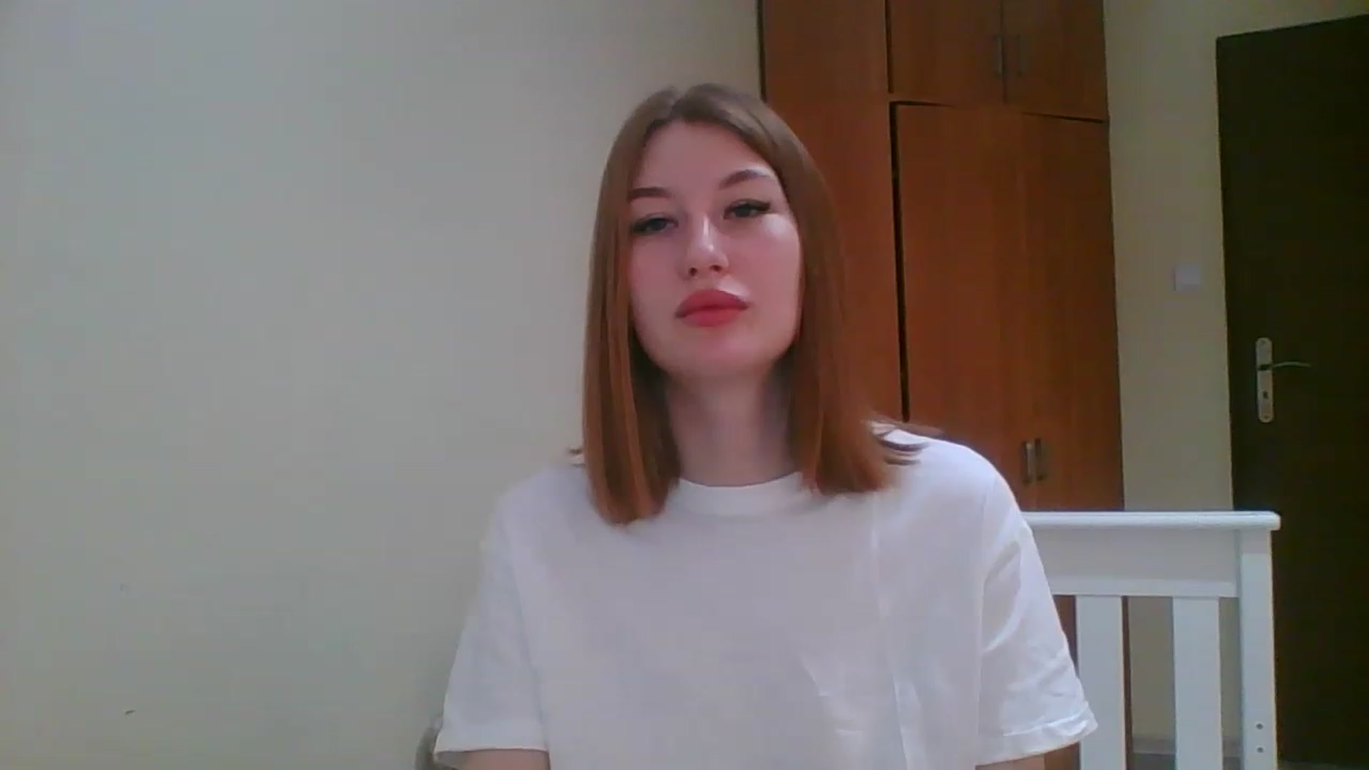 Gallery image thumbnail from HoneyVi's myfreecams stream on, 12/04/2022, 13:43 image 17 of 20