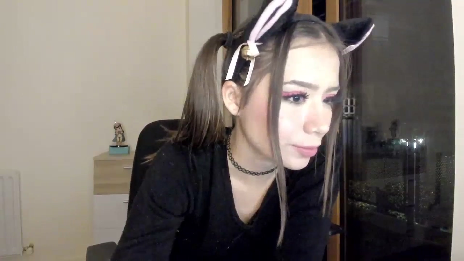 Gallery image thumbnail from Honey_Cat444's myfreecams stream on, 08/26/2023, 23:25 image 10 of 20