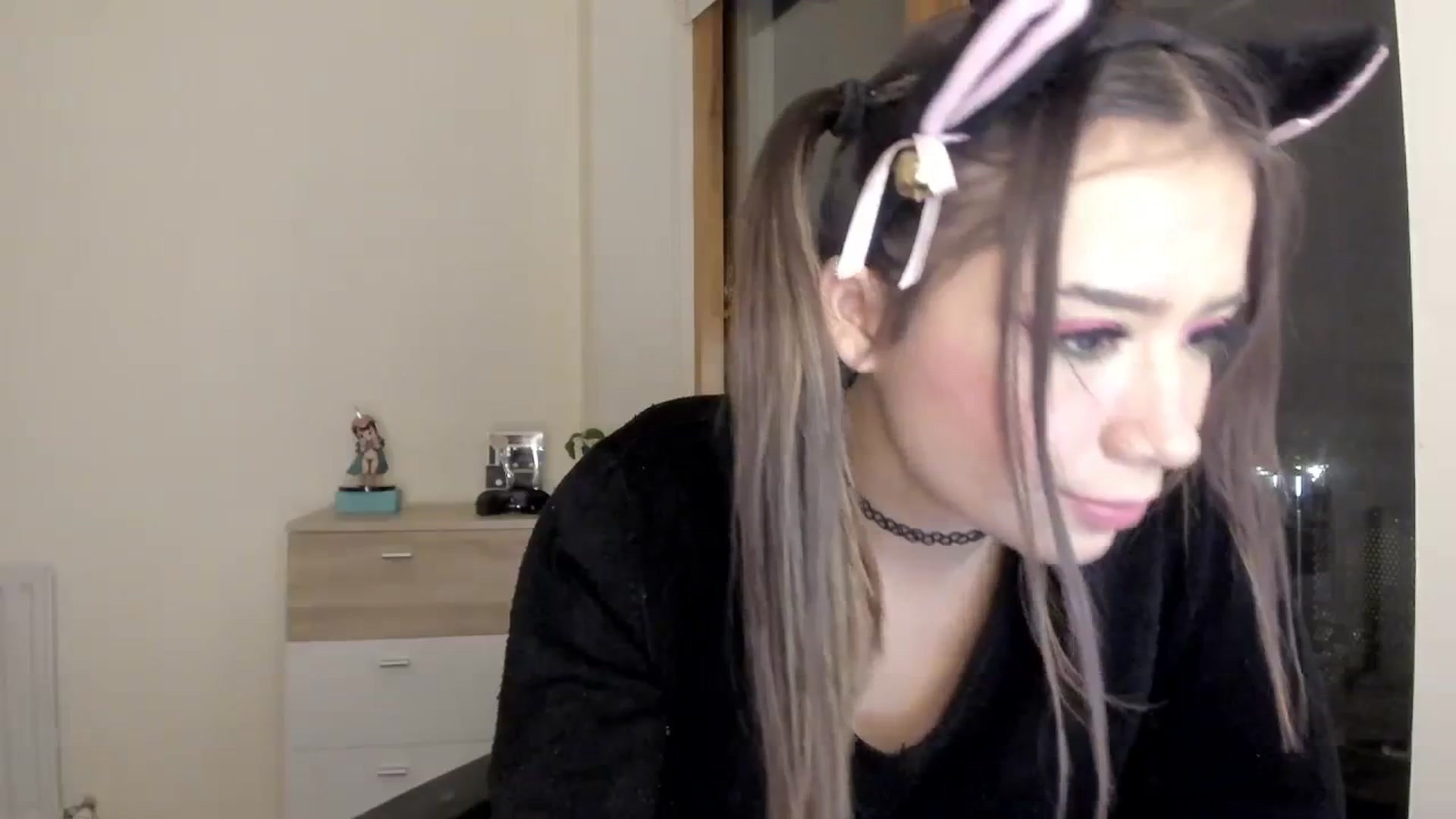 Gallery image thumbnail from Honey_Cat444's myfreecams stream on, 08/26/2023, 23:25 image 2 of 20
