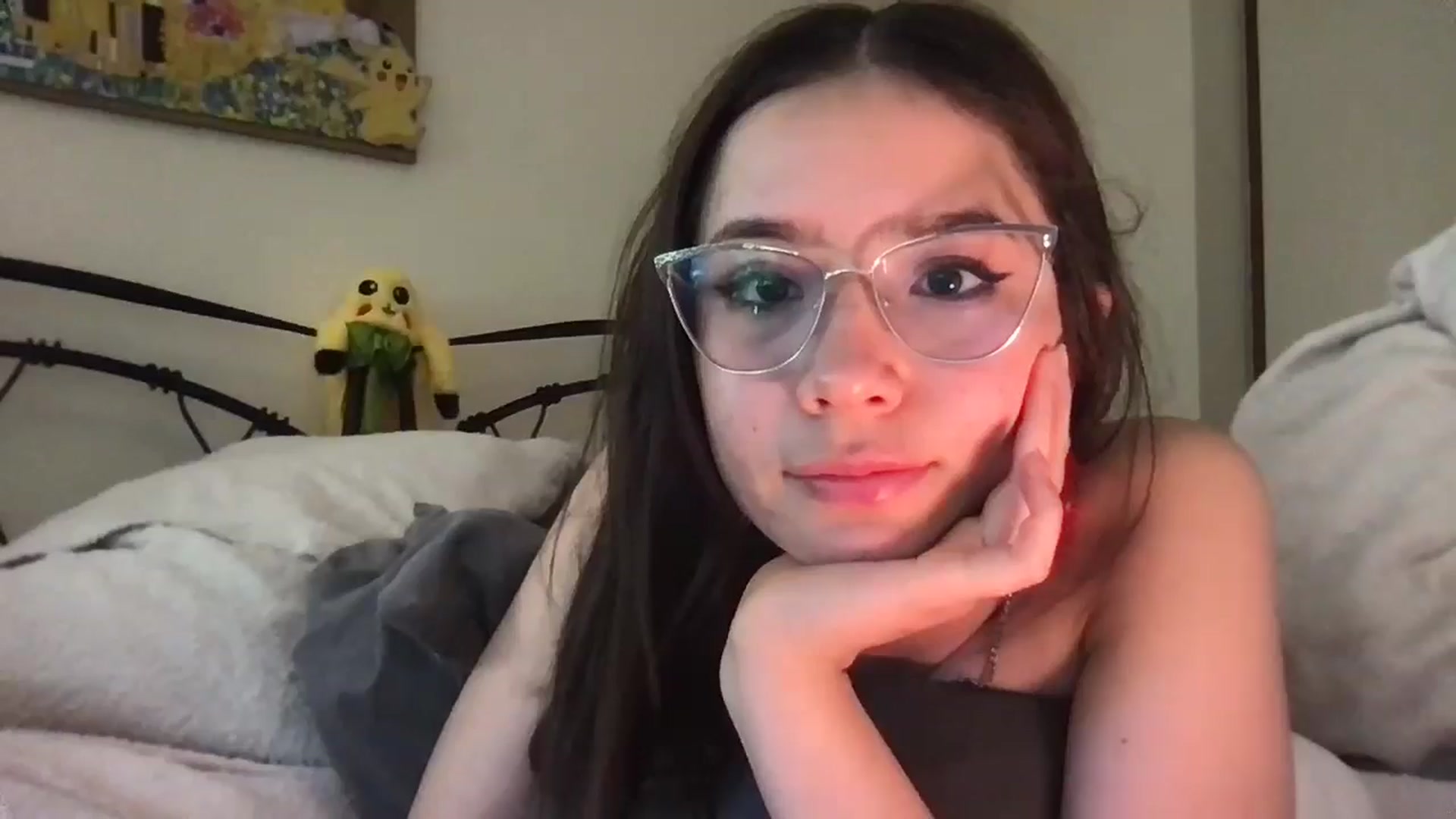 Gallery image thumbnail from Honey_Cat444's myfreecams stream on, 05/07/2024, 14:18 image 10 of 20