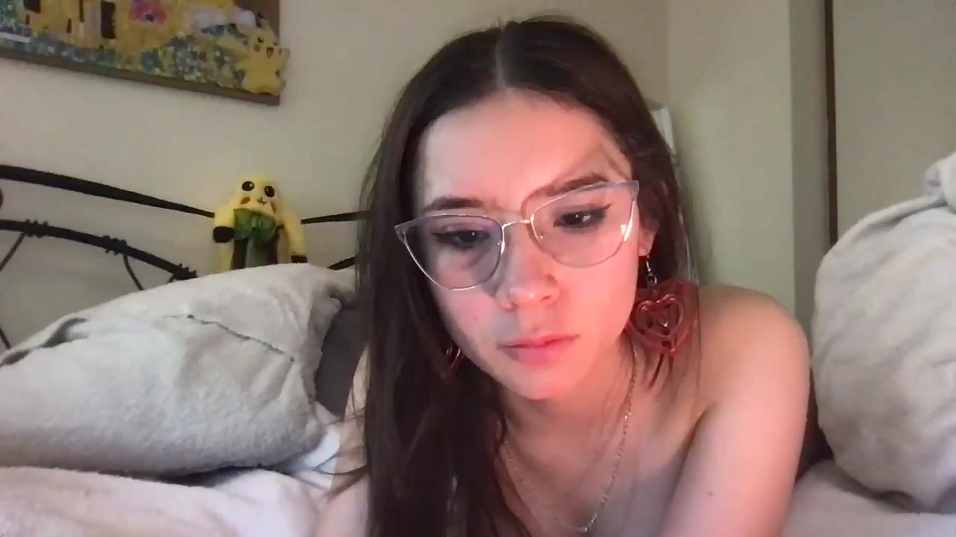 Gallery image thumbnail from Honey_Cat444's myfreecams stream on, 05/07/2024, 14:18 image 7 of 20