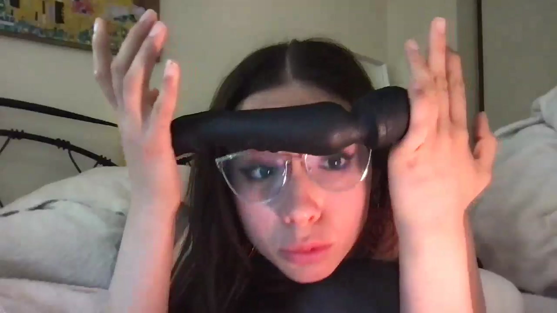 Gallery image thumbnail from Honey_Cat444's myfreecams stream on, 05/07/2024, 14:18 image 14 of 20