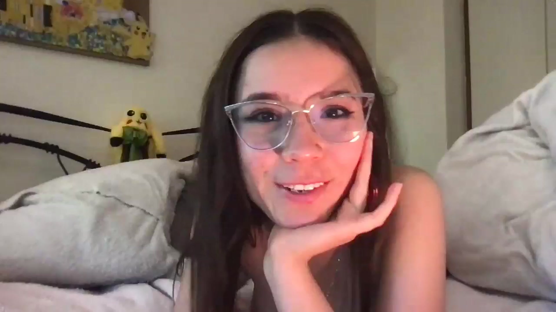 Gallery image thumbnail from Honey_Cat444's myfreecams stream on, 05/07/2024, 14:18 image 5 of 20