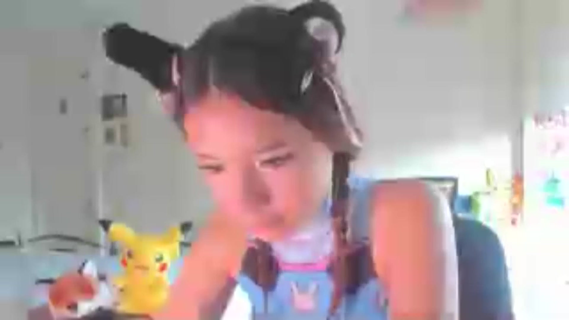 Gallery image thumbnail from Honey_Cat444's myfreecams stream on, 08/24/2024, 10:27 image 16 of 20