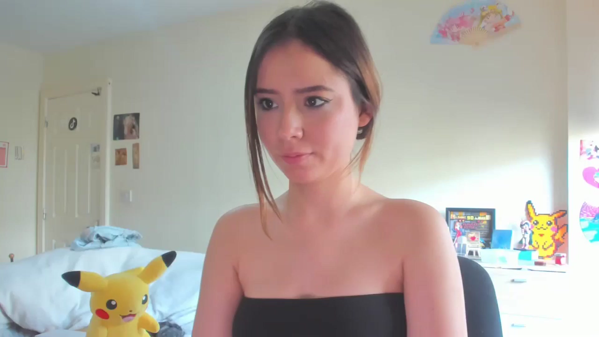 Gallery image thumbnail from Honey_Cat444's myfreecams stream on, 08/28/2024, 13:38 image 1 of 20