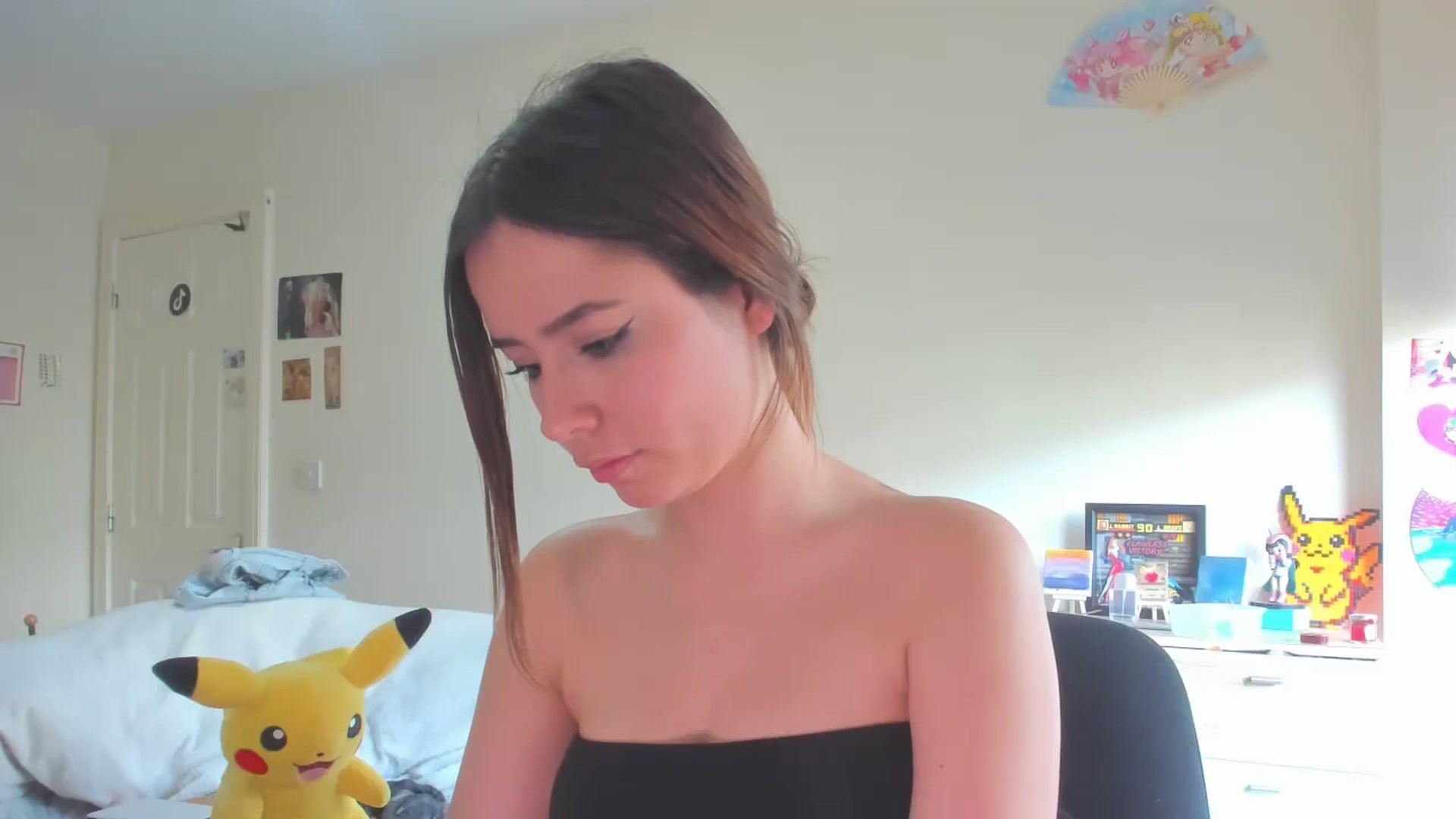 Gallery image thumbnail from Honey_Cat444's myfreecams stream on, 08/28/2024, 13:38 image 3 of 20