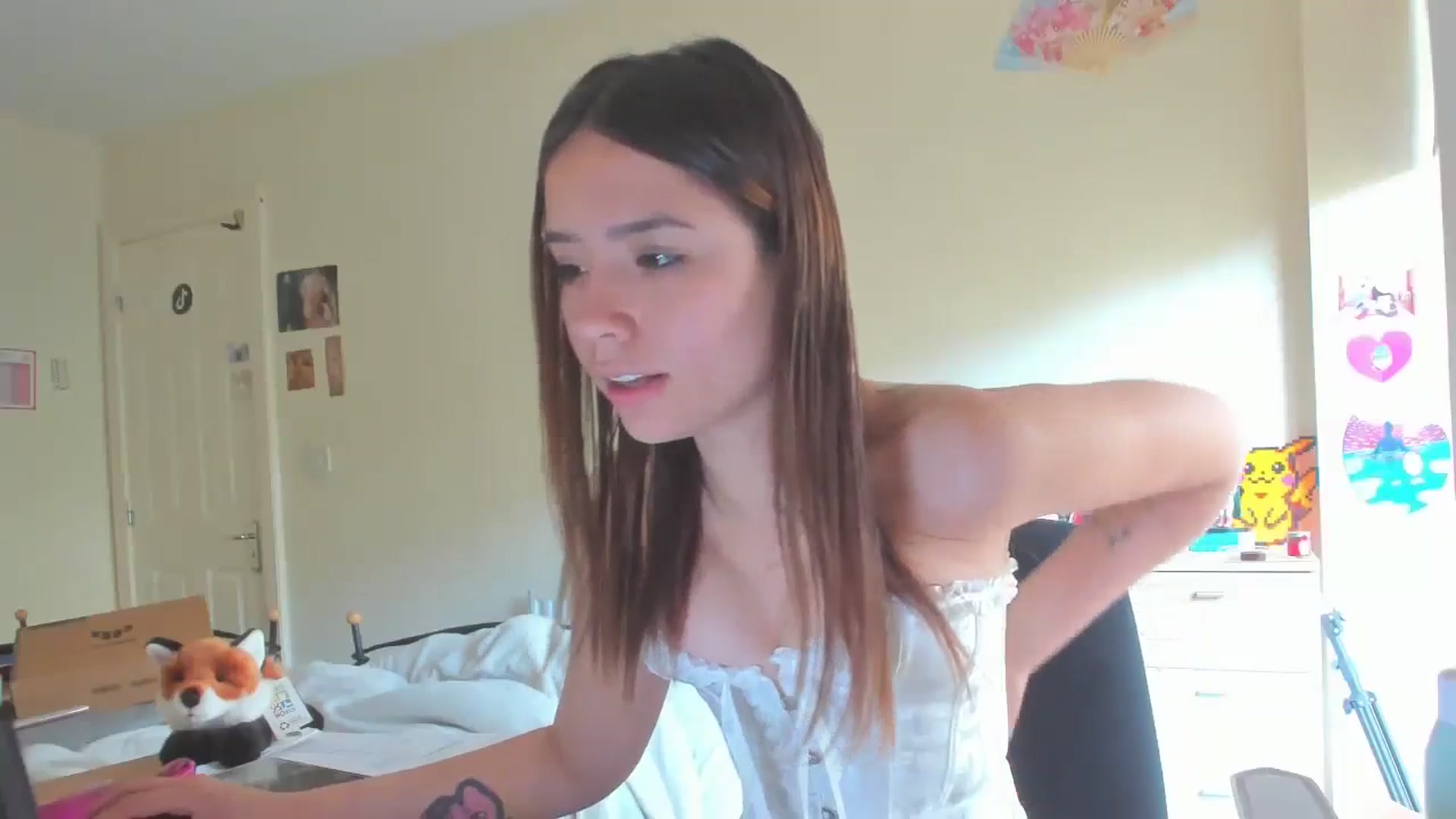 Gallery image thumbnail from Honey_Cat444's myfreecams stream on, 08/31/2024, 09:38 image 13 of 20