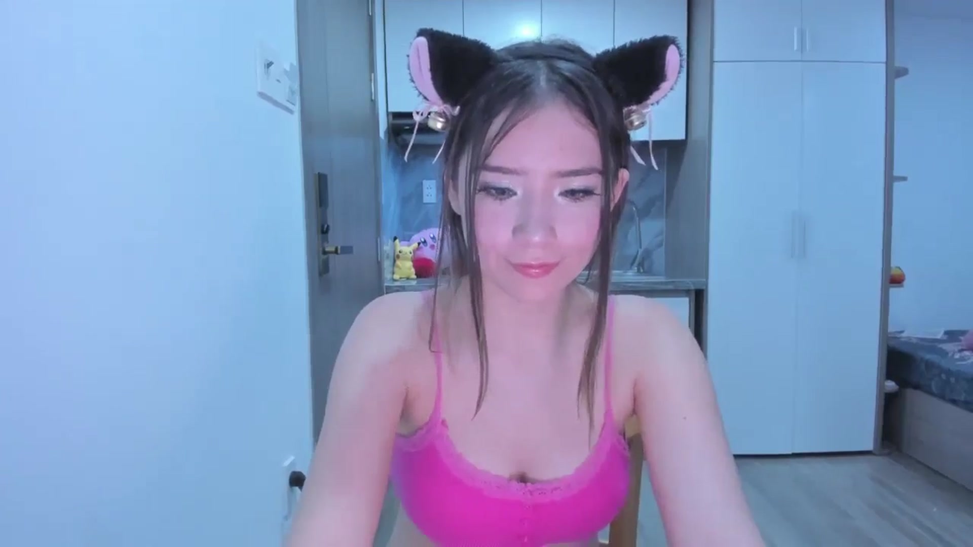 Gallery image thumbnail from Honey_Cat444's myfreecams stream on, 04/06/2026, 13:49 image 19 of 20