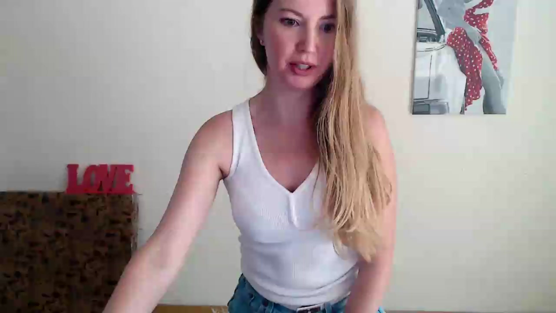 Gallery image thumbnail from Honey_Lilly_'s myfreecams stream on, 09/05/2026, 09:26 image 15 of 20