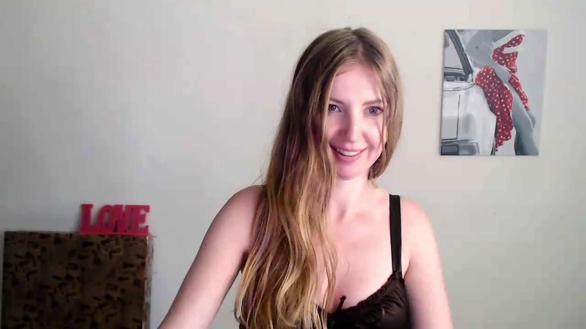 Gallery image thumbnail from Honey_Lilly_'s myfreecams stream on, 09/12/2026, 12:41 image 18 of 20