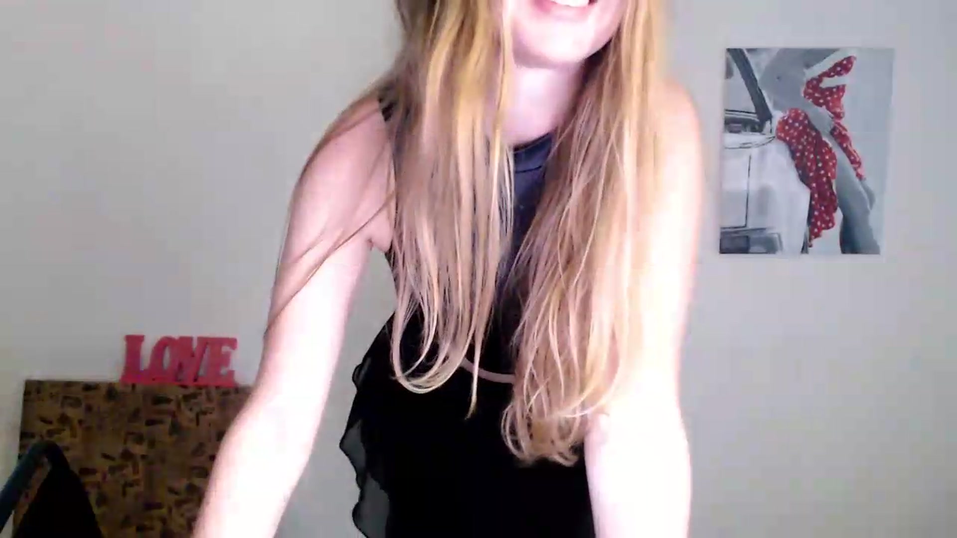 Gallery image thumbnail from Honey_Lilly_'s myfreecams stream on, 09/14/2026, 08:33 image 6 of 20