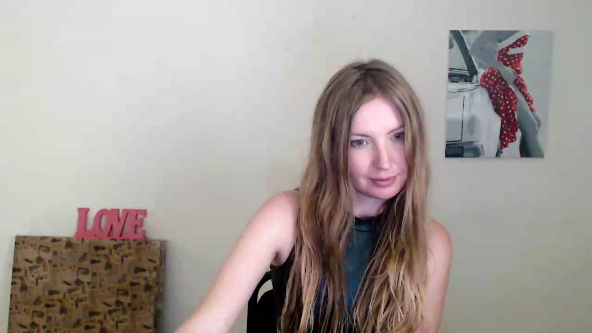 Gallery image thumbnail from Honey_Lilly_'s myfreecams stream on, 09/14/2026, 12:30 image 16 of 20