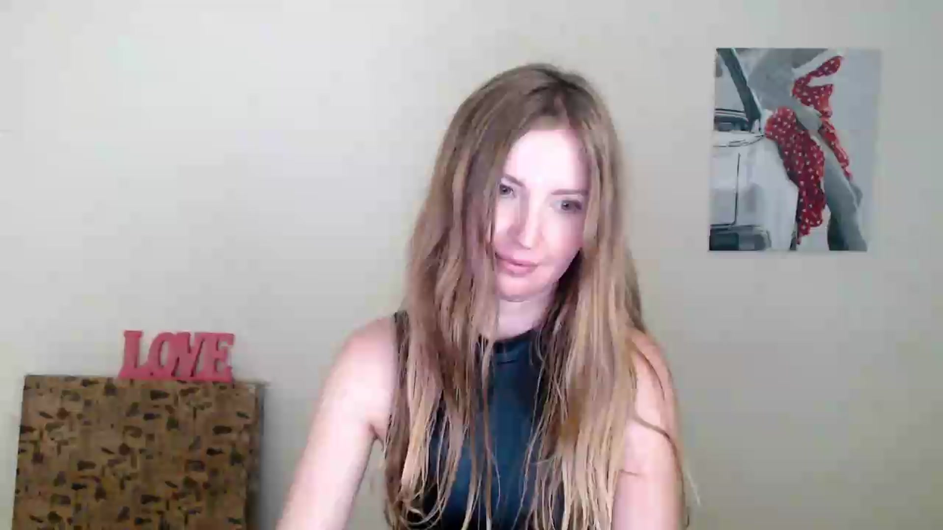 Gallery image thumbnail from Honey_Lilly_'s myfreecams stream on, 09/14/2026, 12:30 image 14 of 20