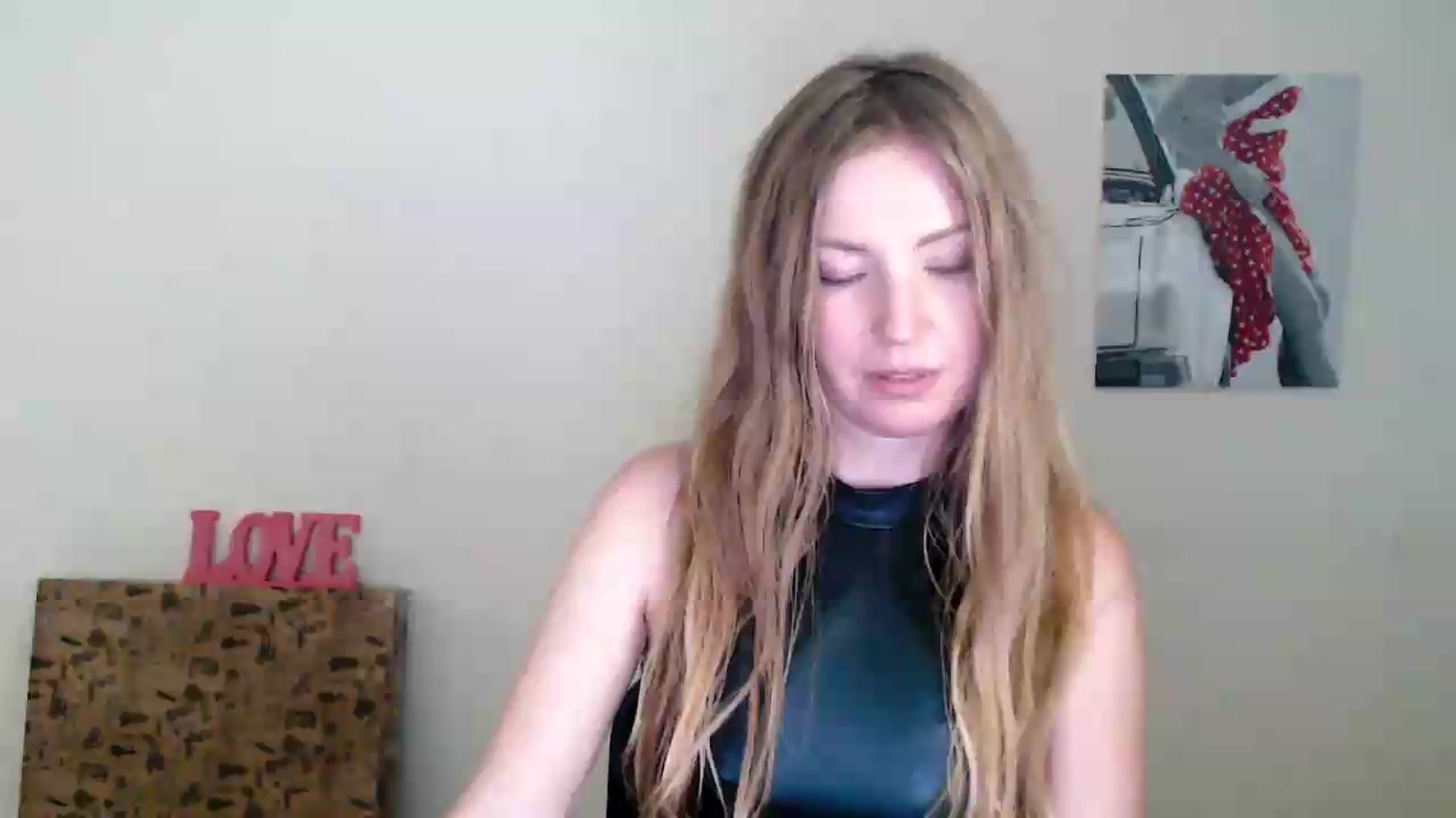 Gallery image thumbnail from Honey_Lilly_'s myfreecams stream on, 09/14/2026, 12:30 image 7 of 20