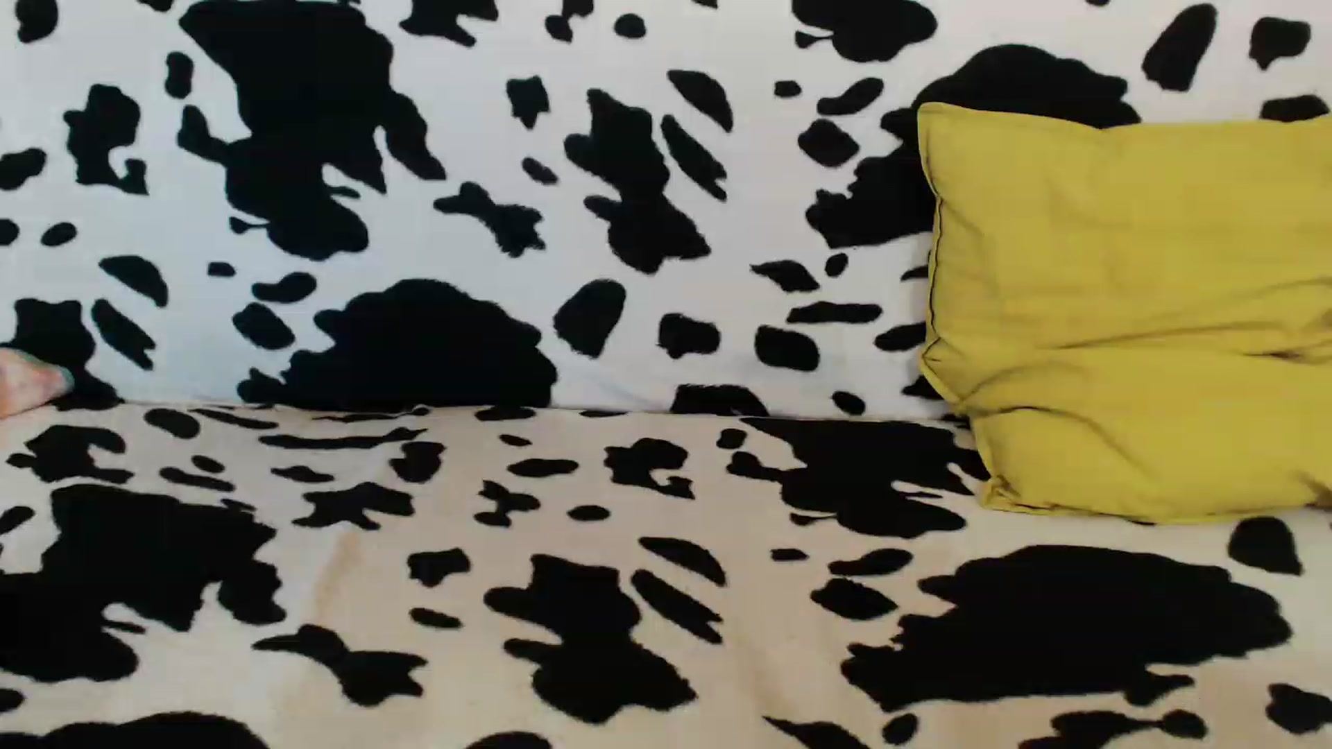 Gallery image thumbnail from Honey_Lolo's myfreecams stream on, 06/28/2023, 06:39 image 16 of 20