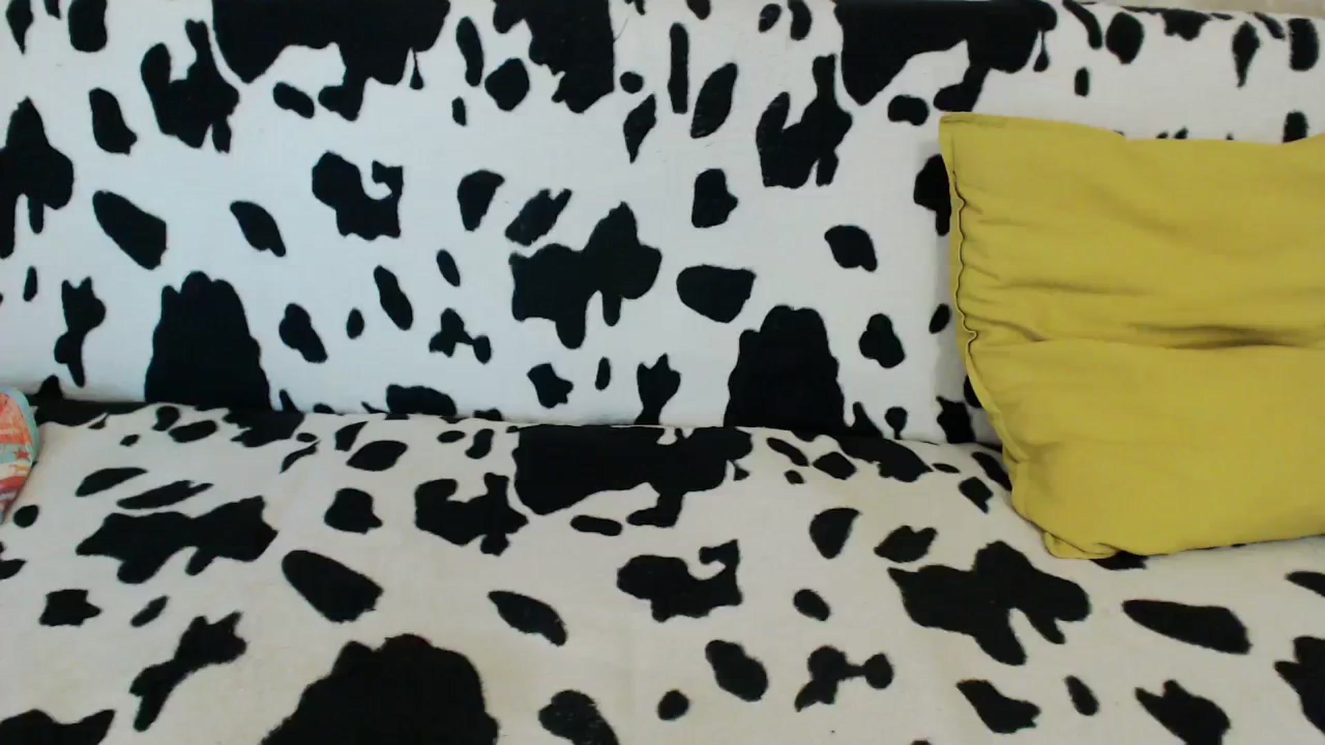 Gallery image thumbnail from Honey_Lolo's myfreecams stream on, 10/24/2023, 06:01 image 19 of 20