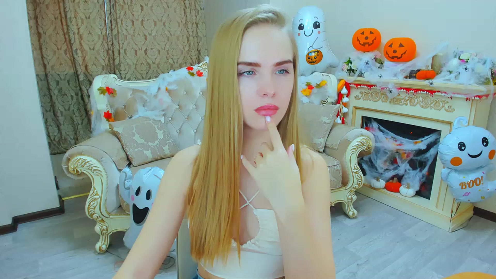 Gallery image thumbnail from Honey_Lucky's myfreecams stream on, 11/02/2023, 11:54 image 13 of 20