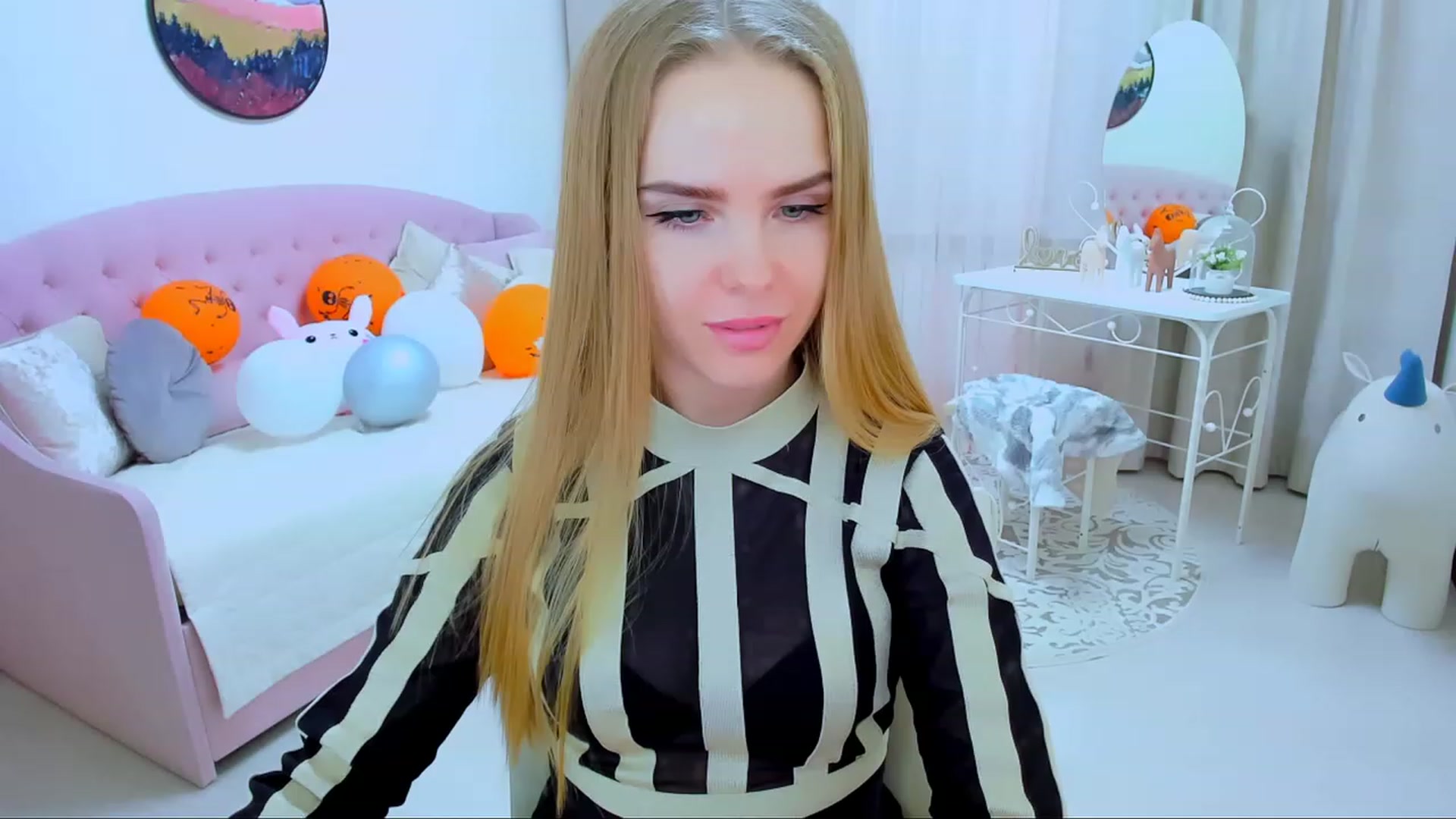 Gallery image thumbnail from Honey_Lucky's myfreecams stream on, 11/05/2023, 11:08 image 11 of 20