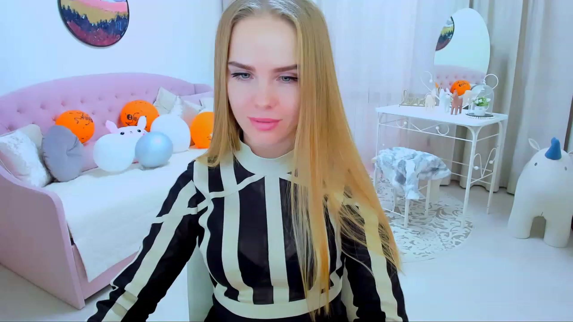 Gallery image thumbnail from Honey_Lucky's myfreecams stream on, 11/05/2023, 11:08 image 3 of 20