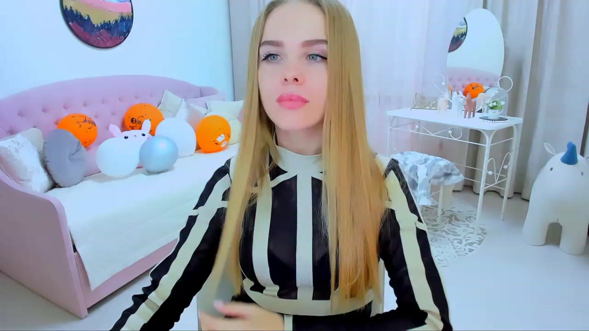 Gallery image thumbnail from Honey_Lucky's myfreecams stream on, 11/05/2023, 12:16 image 5 of 20