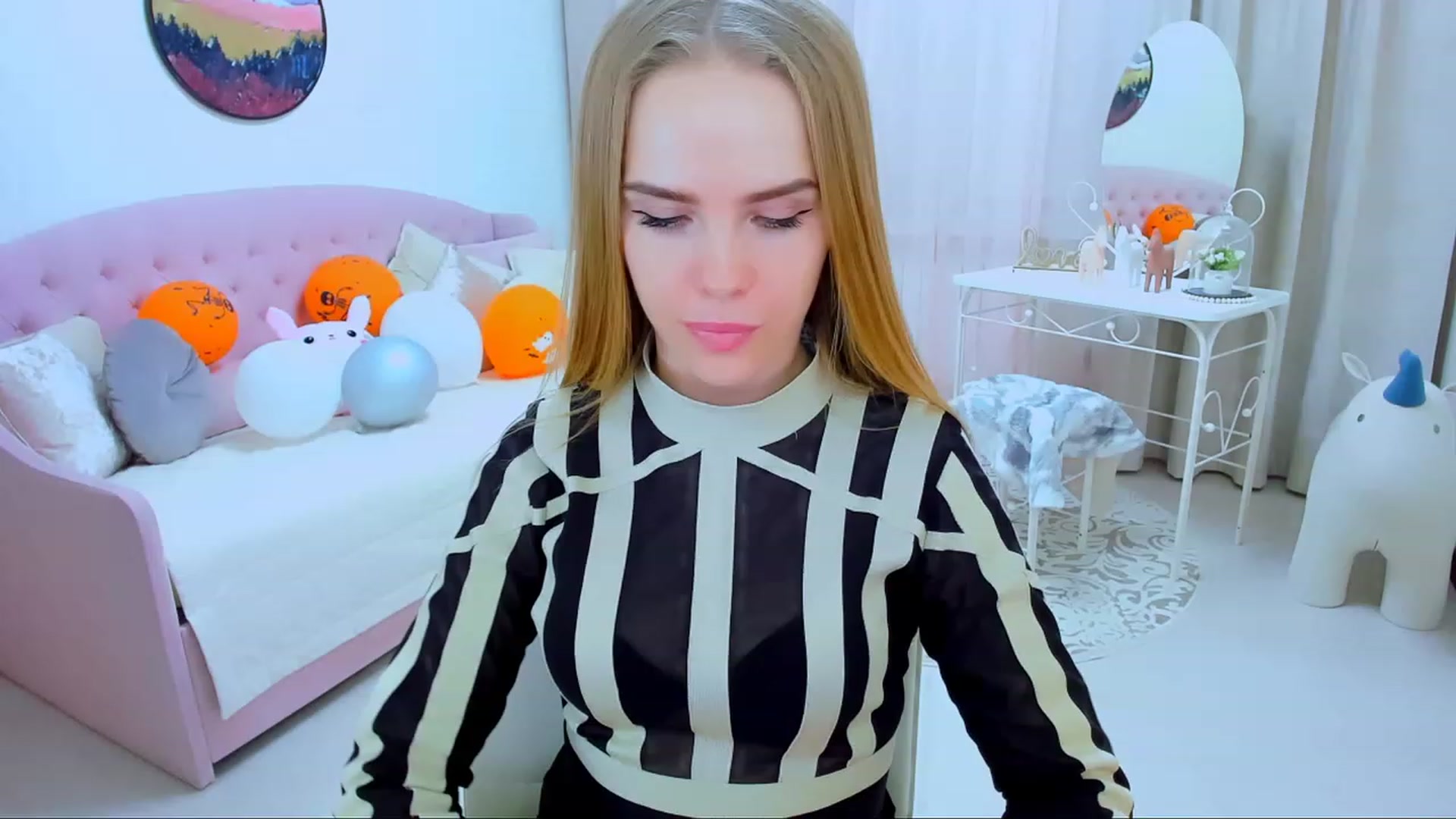 Gallery image thumbnail from Honey_Lucky's myfreecams stream on, 11/05/2023, 13:17 image 19 of 20