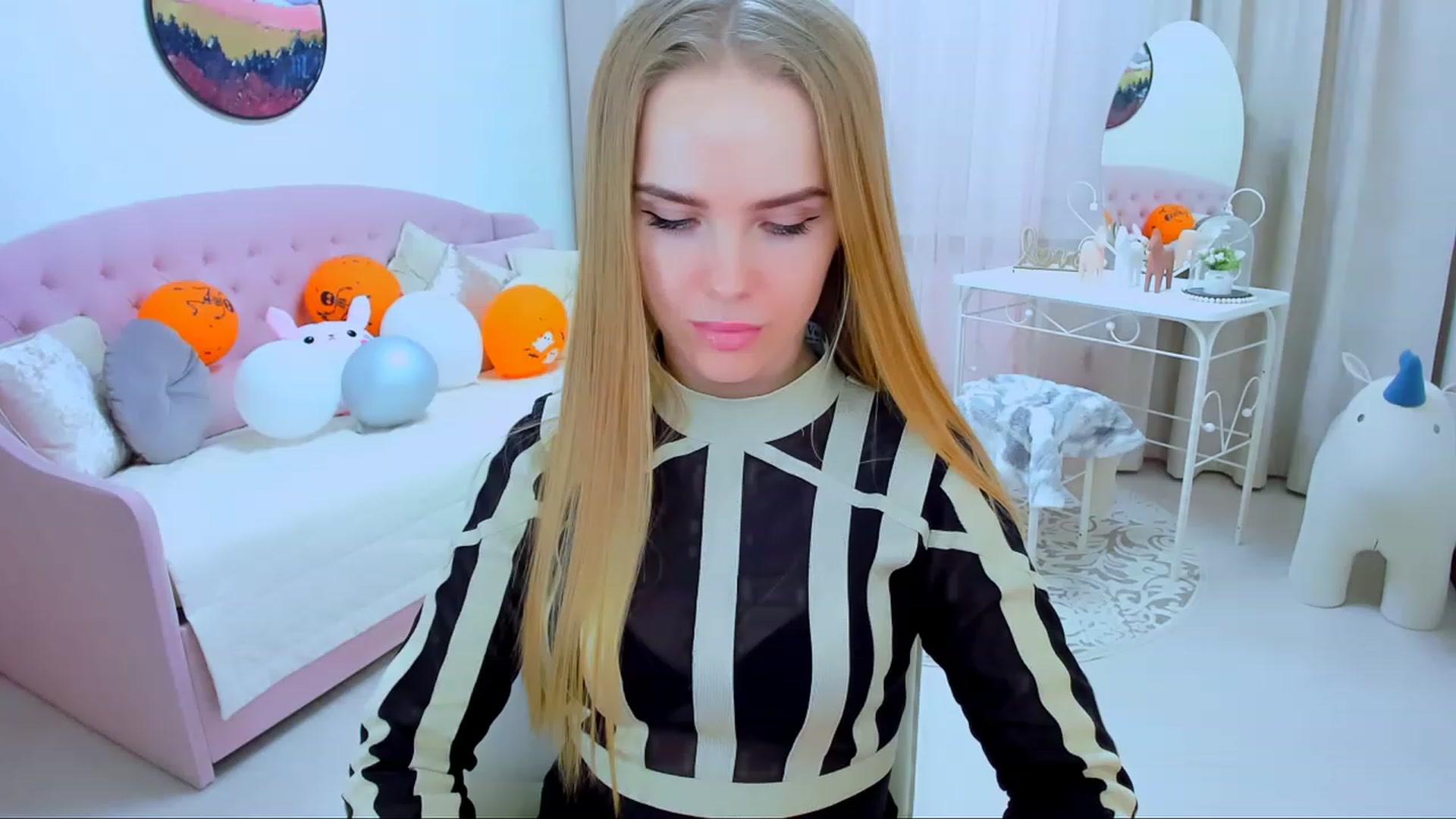 Gallery image thumbnail from Honey_Lucky's myfreecams stream on, 11/05/2023, 13:17 image 10 of 20