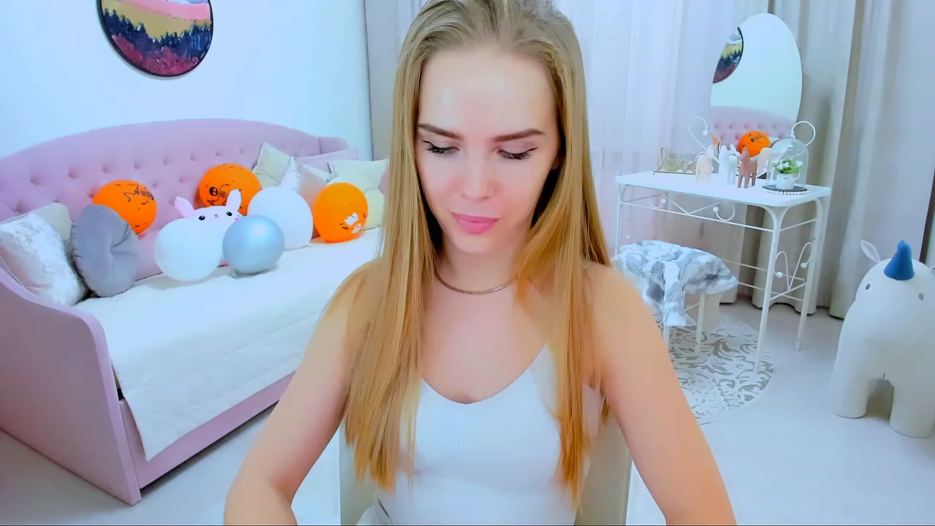 Gallery image thumbnail from Honey_Lucky's myfreecams stream on, 11/05/2023, 14:16 image 7 of 20