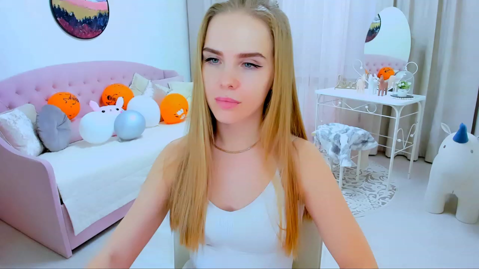 Gallery image thumbnail from Honey_Lucky's myfreecams stream on, 11/05/2023, 14:16 image 10 of 20