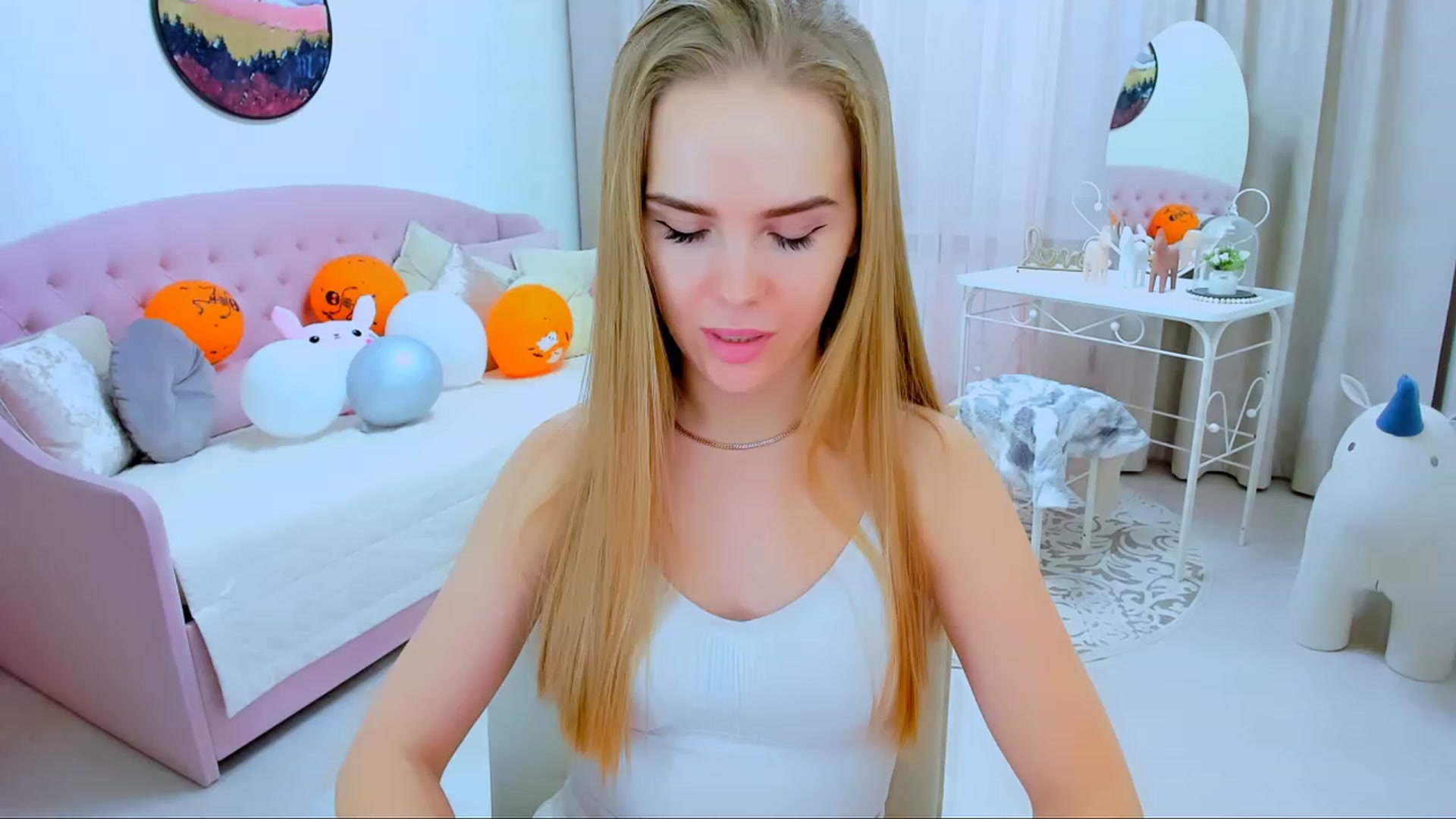 Gallery image thumbnail from Honey_Lucky's myfreecams stream on, 11/05/2023, 14:16 image 16 of 20