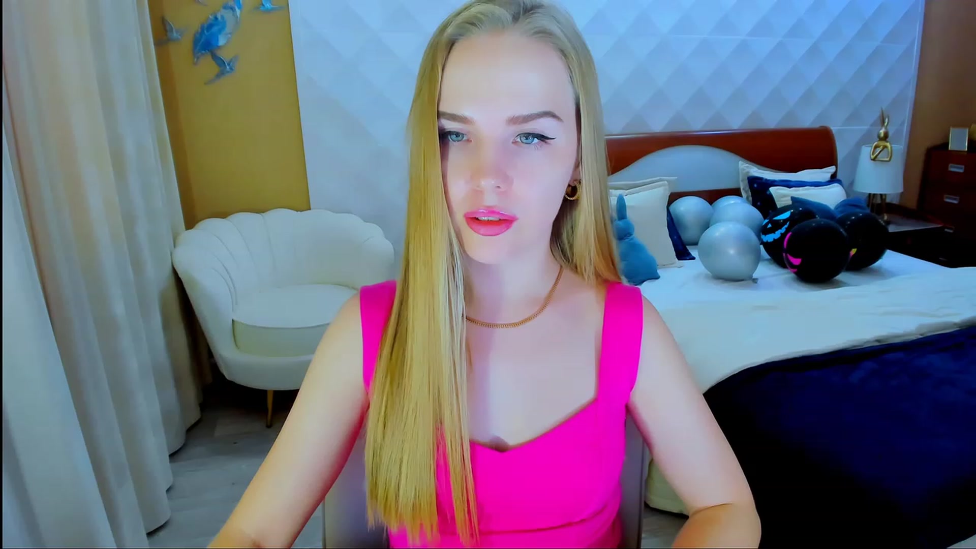 Gallery image thumbnail from Honey_Lucky's myfreecams stream on, 11/09/2023, 09:30 image 10 of 20