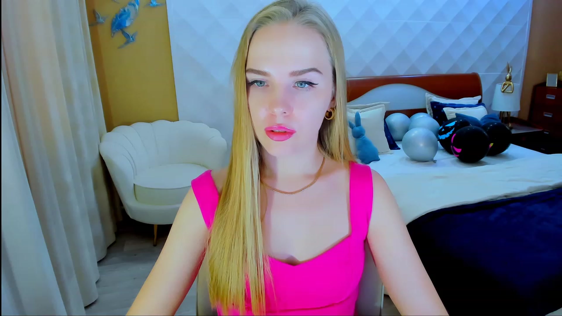 Gallery image thumbnail from Honey_Lucky's myfreecams stream on, 11/09/2023, 09:30 image 8 of 20