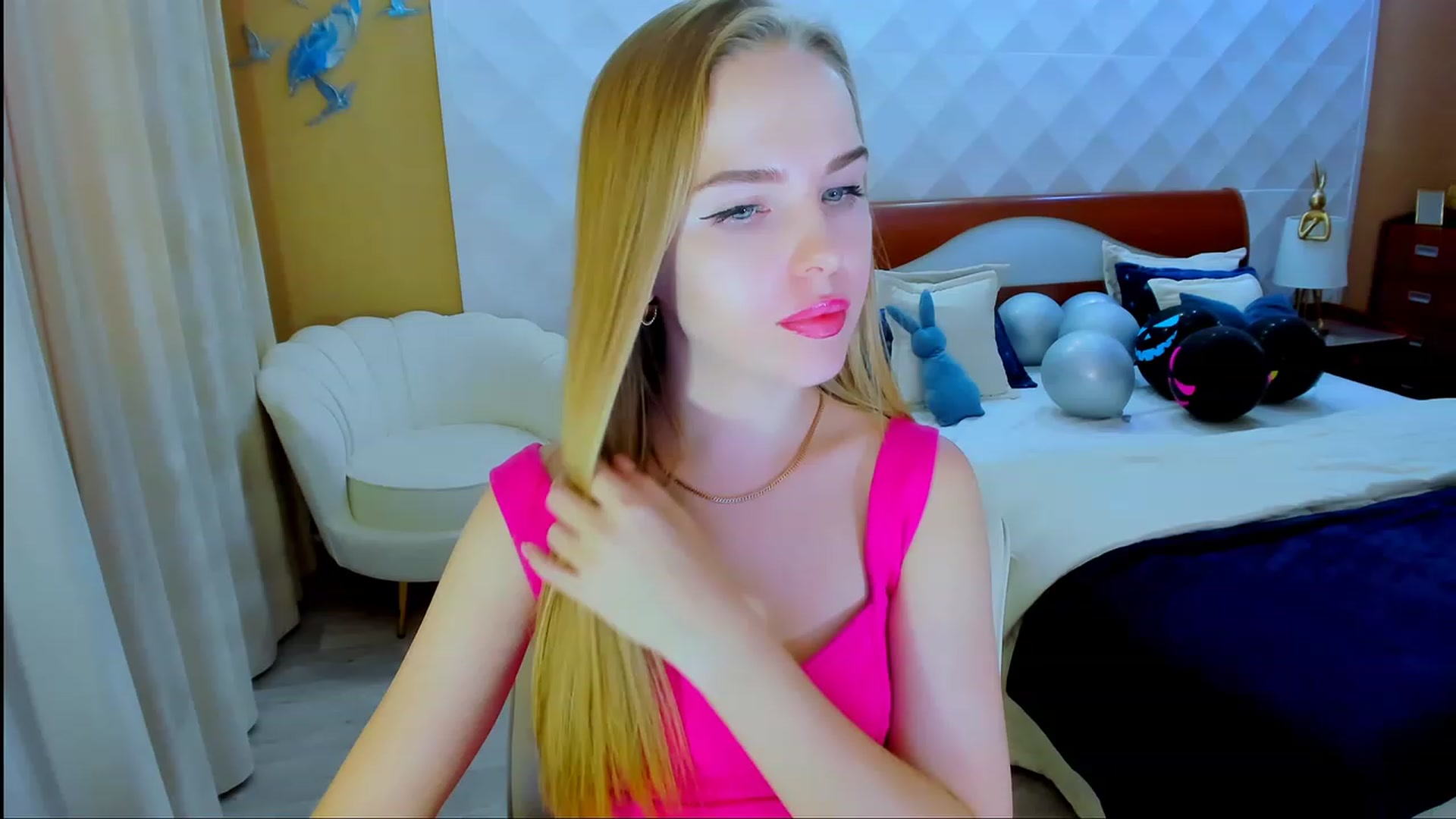 Gallery image thumbnail from Honey_Lucky's myfreecams stream on, 11/09/2023, 09:30 image 7 of 20