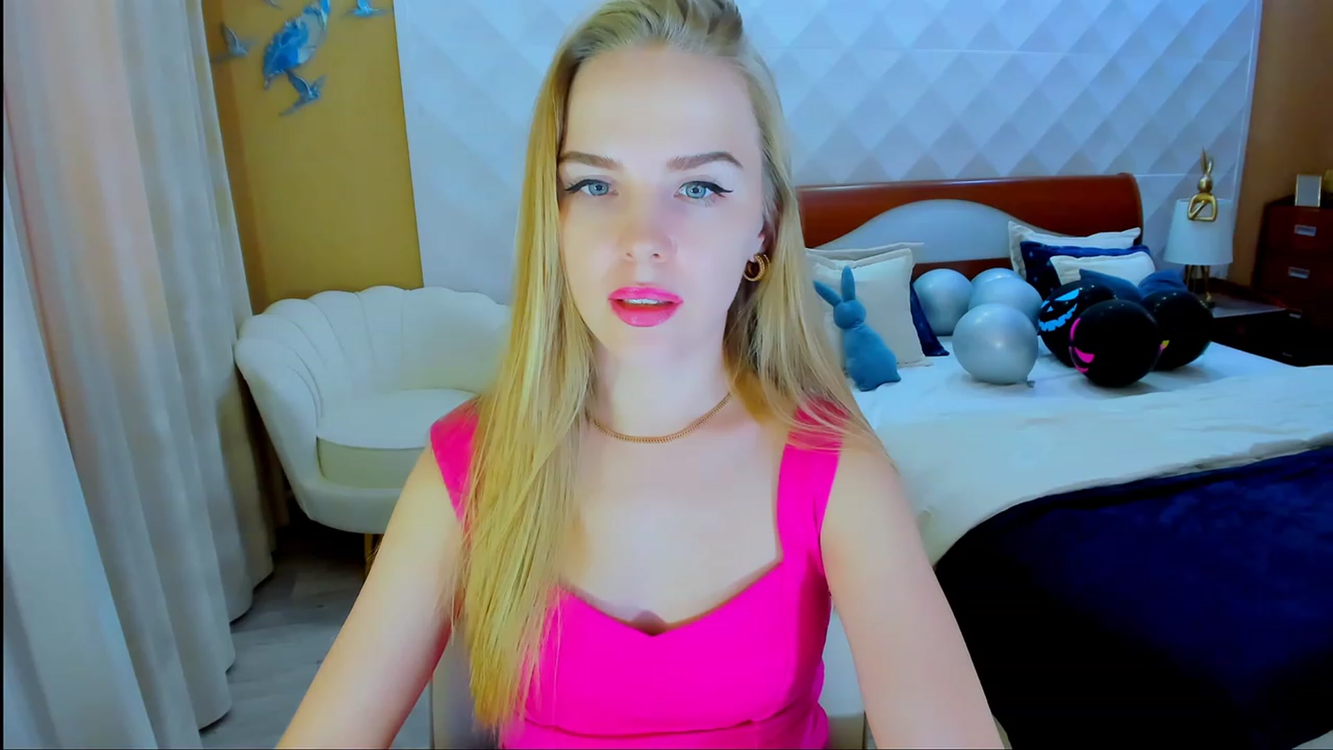 Gallery image thumbnail from Honey_Lucky's myfreecams stream on, 11/09/2023, 10:34 image 8 of 20