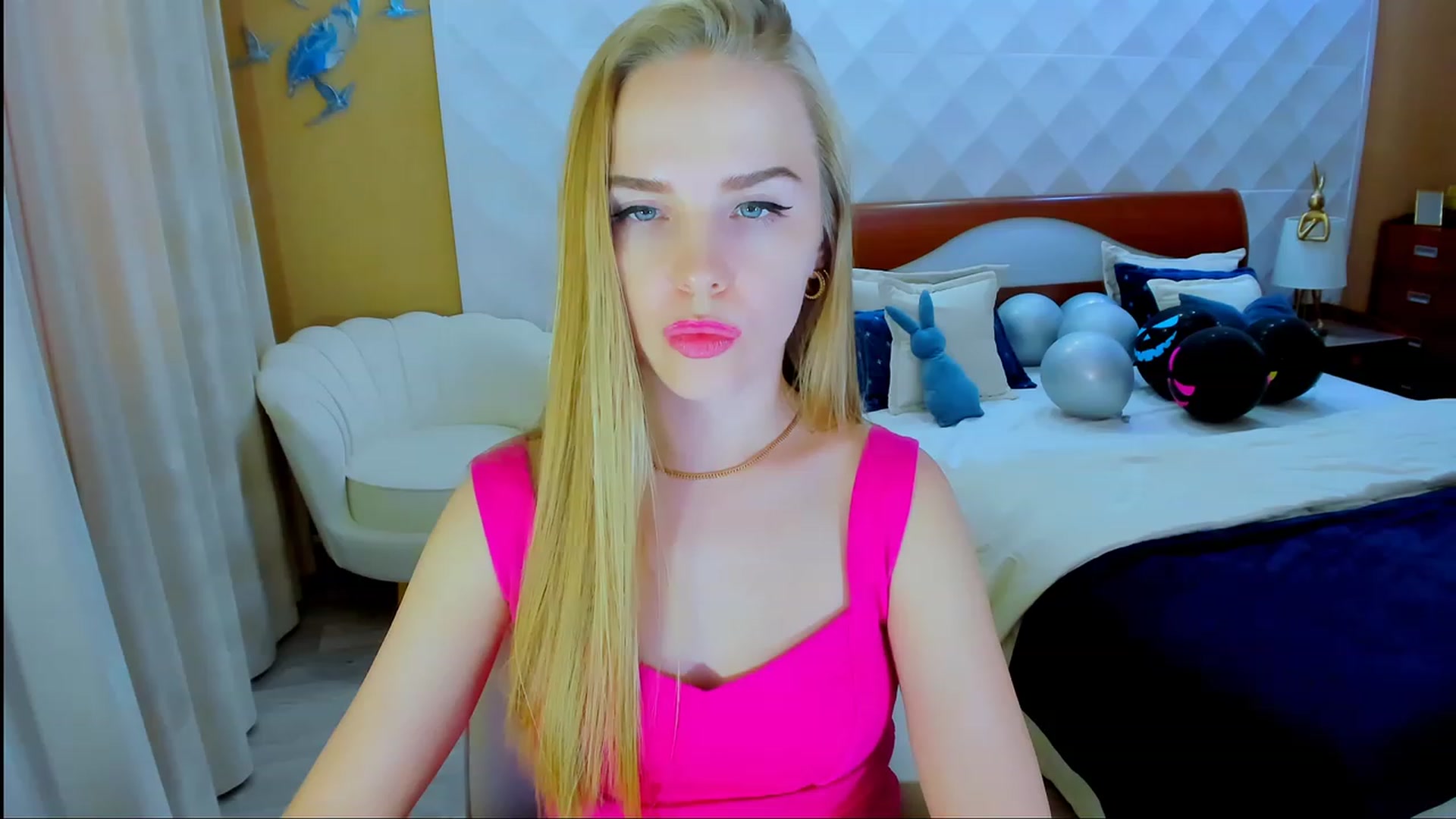 Gallery image thumbnail from Honey_Lucky's myfreecams stream on, 11/09/2023, 10:34 image 18 of 20
