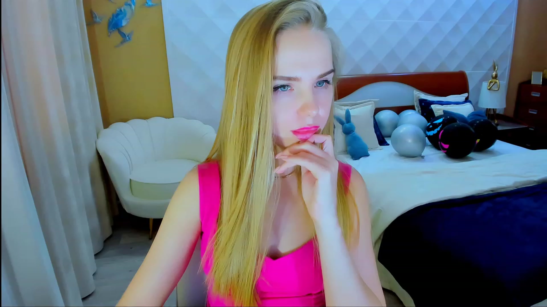 Gallery image thumbnail from Honey_Lucky's myfreecams stream on, 11/09/2023, 10:34 image 11 of 20