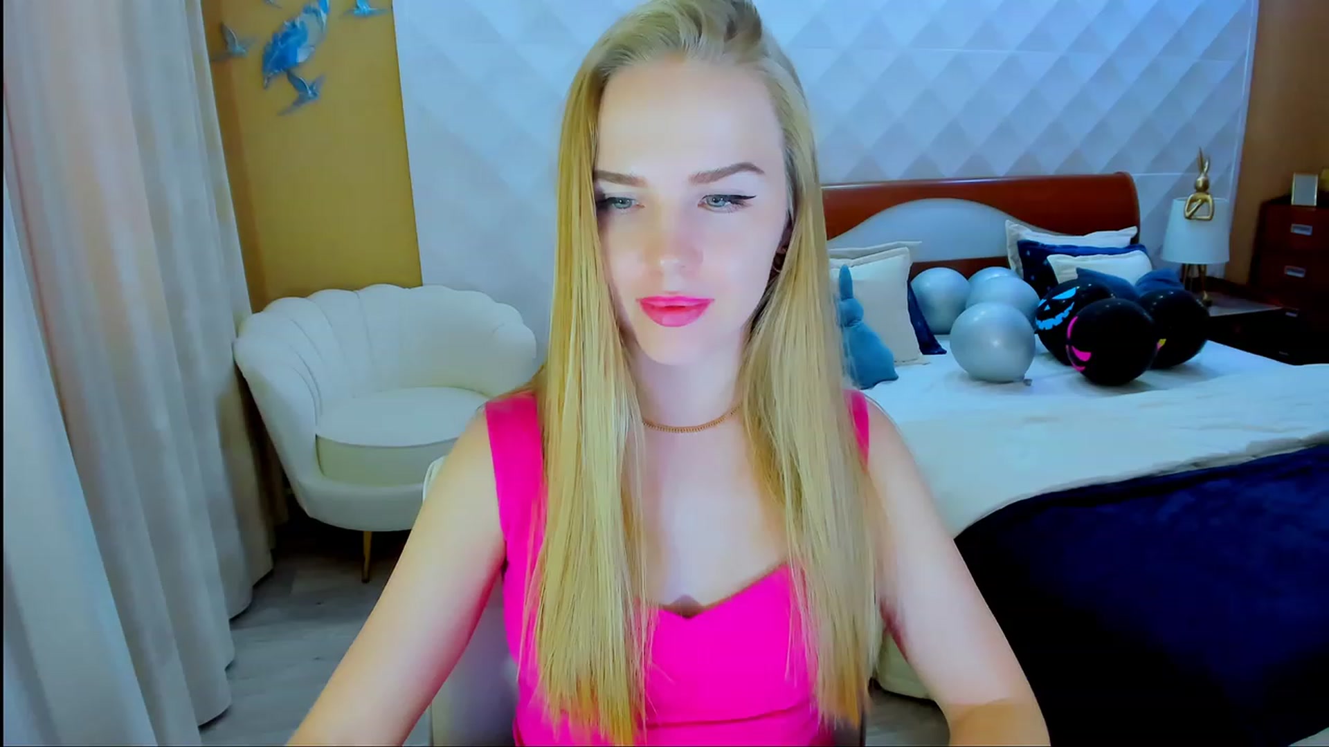 Gallery image thumbnail from Honey_Lucky's myfreecams stream on, 11/09/2023, 10:34 image 13 of 20