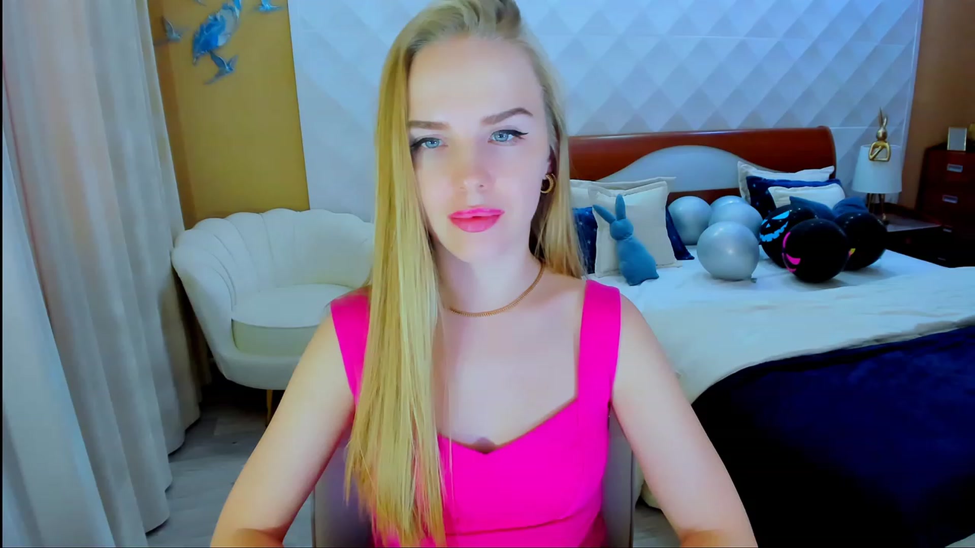 Gallery image thumbnail from Honey_Lucky's myfreecams stream on, 11/09/2023, 10:34 image 17 of 20