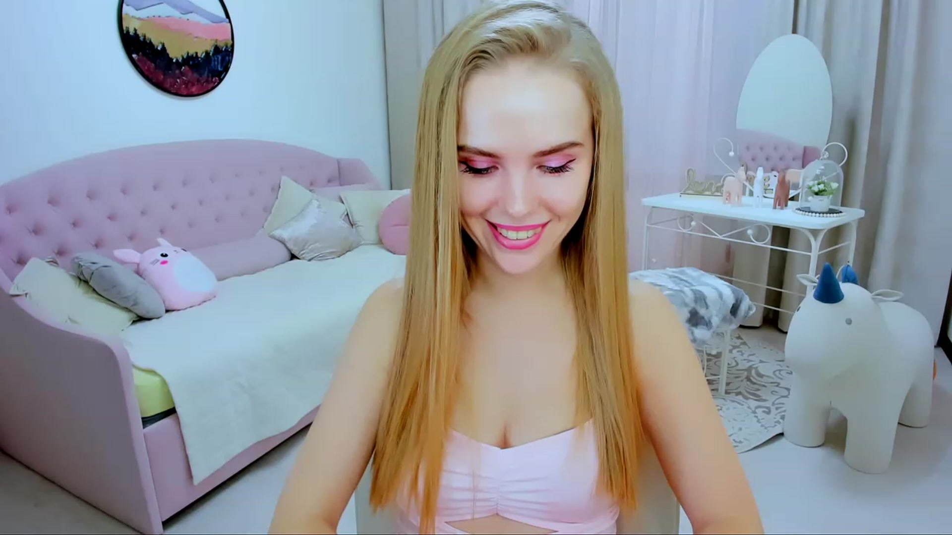 Gallery image thumbnail from Honey_Lucky's myfreecams stream on, 11/11/2023, 12:17 image 9 of 20