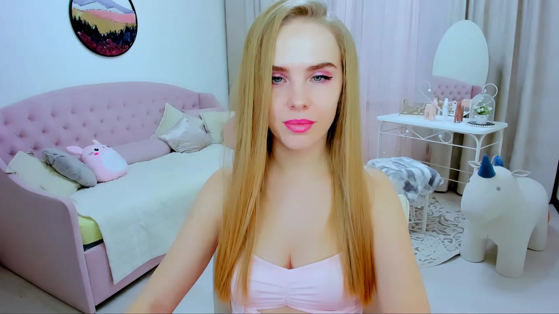 Gallery image thumbnail from Honey_Lucky's myfreecams stream on, 11/11/2023, 12:17 image 4 of 20