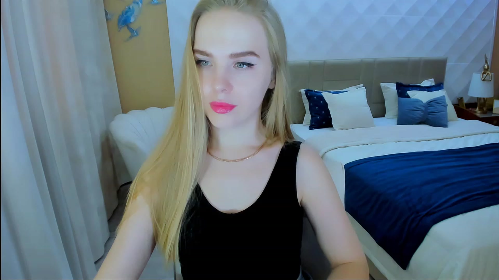 Gallery image thumbnail from Honey_Lucky's myfreecams stream on, 11/17/2023, 09:35 image 15 of 20