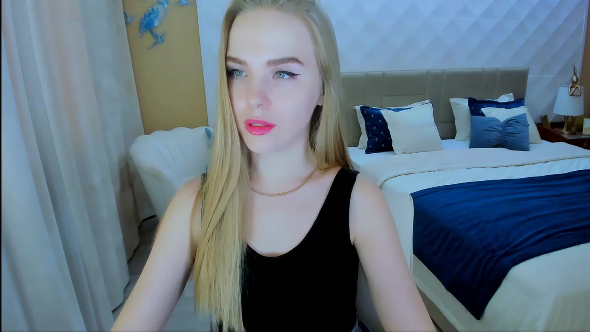 Gallery image thumbnail from Honey_Lucky's myfreecams stream on, 11/17/2023, 09:35 image 18 of 20