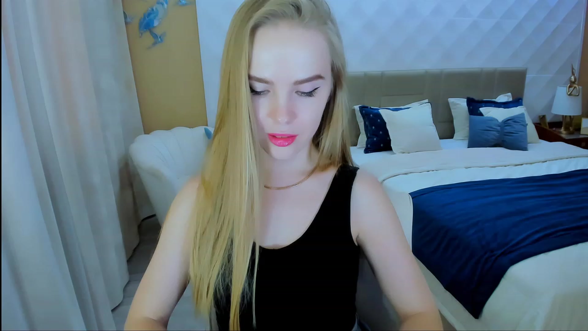 Gallery image thumbnail from Honey_Lucky's myfreecams stream on, 11/17/2023, 09:35 image 19 of 20